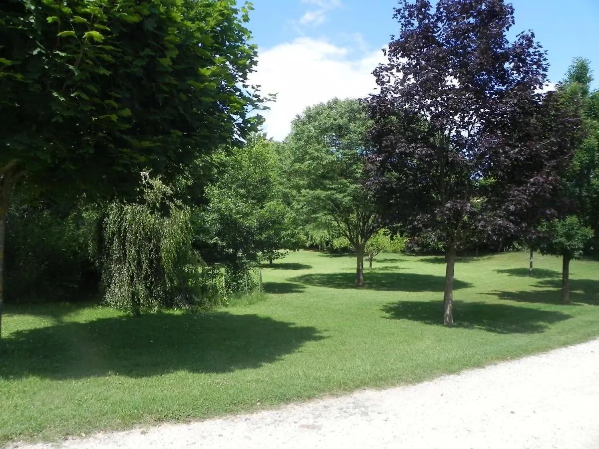 Les Chaises Longues Peyrins 0*,  France